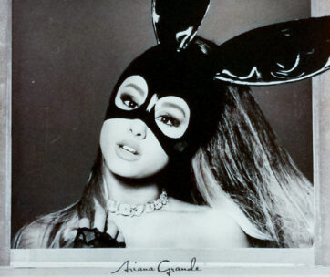 GRANDE, ARIANA - DANGEROUS WOMAN