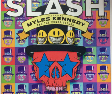 SLASH FEAT. MYLES KENNEDY - LIVING THE DREAM