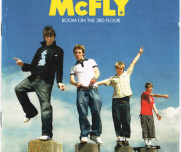 MCFLY - ROOM ON THE 3RD FLOOR