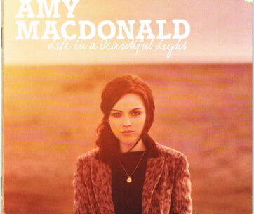 MACDONALD, AMY - LIFE IN A BEAUTIFUL LIGHT