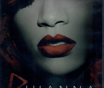 RIHANNA - LOUD-TOUR LIVE AT THE O2