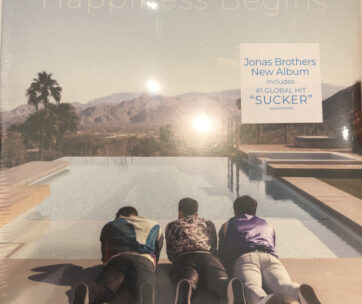 JONAS BROTHERS - HAPPINESS BEGINS