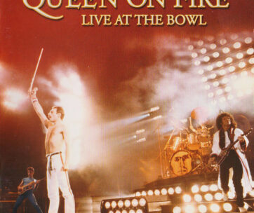 QUEEN - QUEEN ON FIRE - LIVE AT