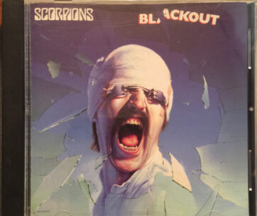 SCORPIONS - BLACKOUT